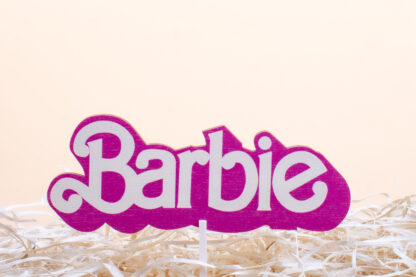 logo barbie na tortu